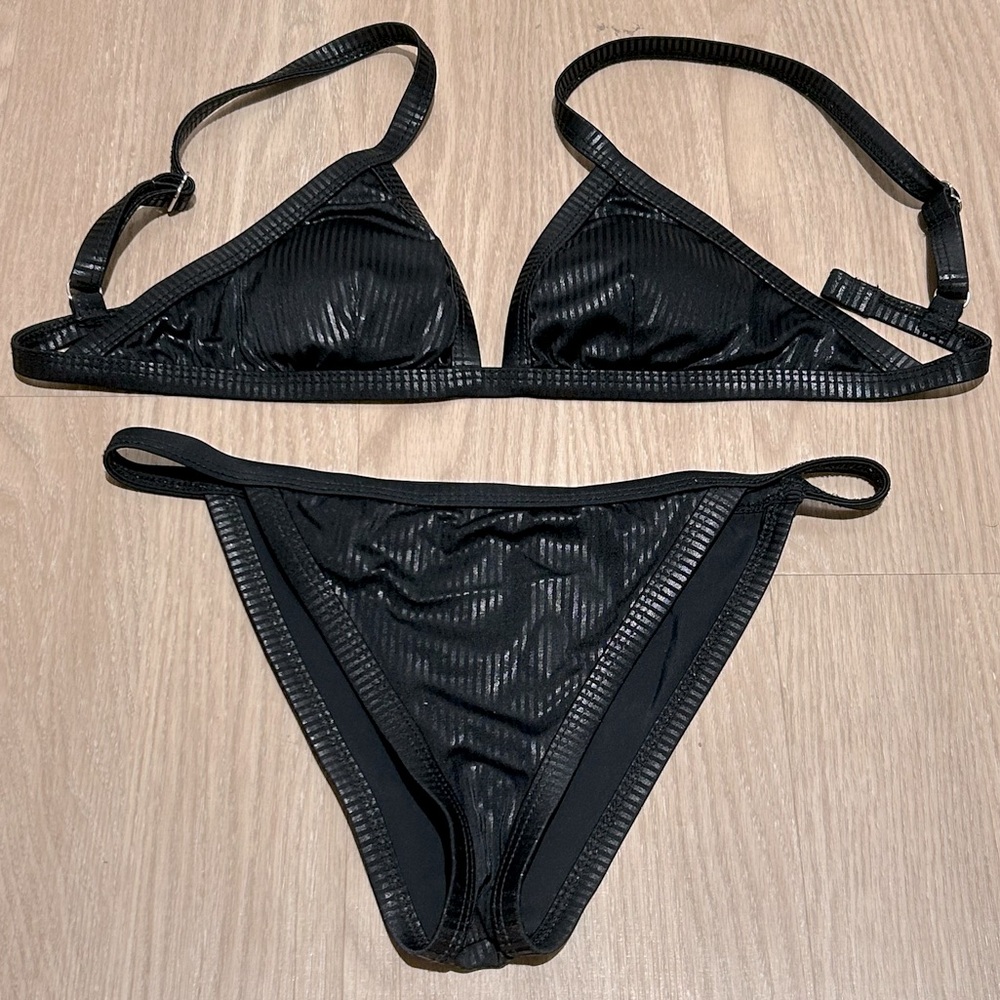 Fashion Nova shiny black swim suit